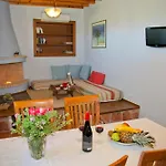 Petroto Villas